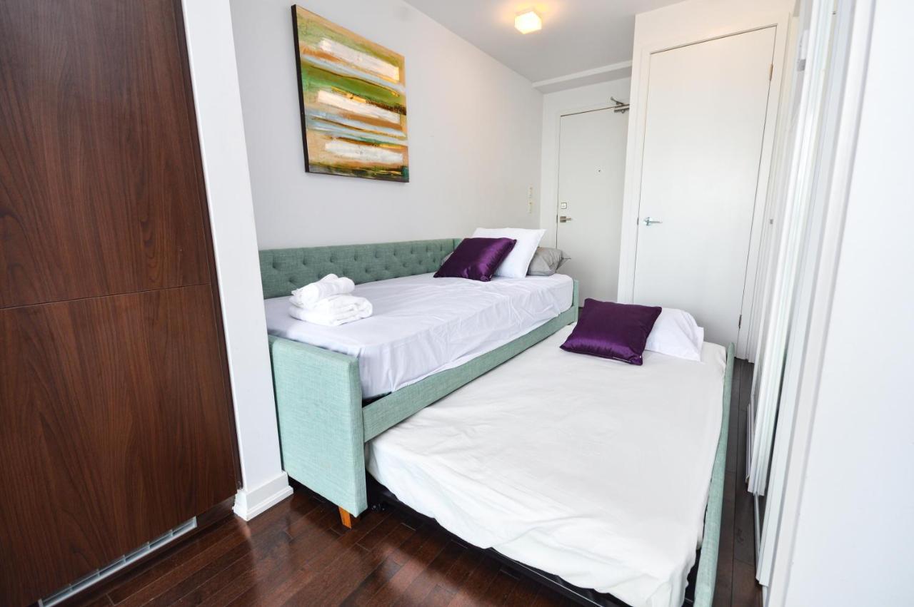 Downtown Toronto Condo Mins From Scotiabank Arena, Tiff, Cn Tower, Union, Mtcc Exterior photo